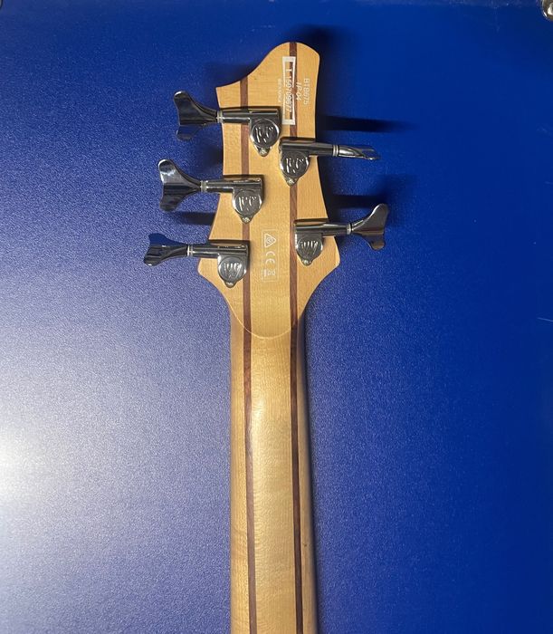 Gitara basowa Ibanez BTB 675+case