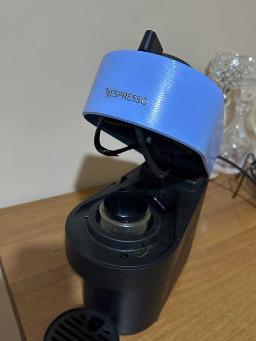 Капсульная кофемашина De'Longhi Nespresso Vertuo Pop (под ремонт)