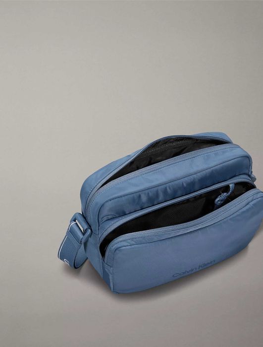 Новая сумка calvin klein (ck blue Crossbody Camera Bag) с америки