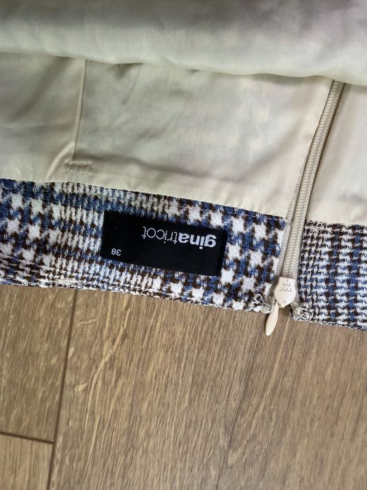 Спідниця.           .