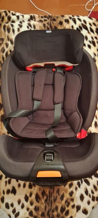 Дитяче автокрісло Chicco gro-up