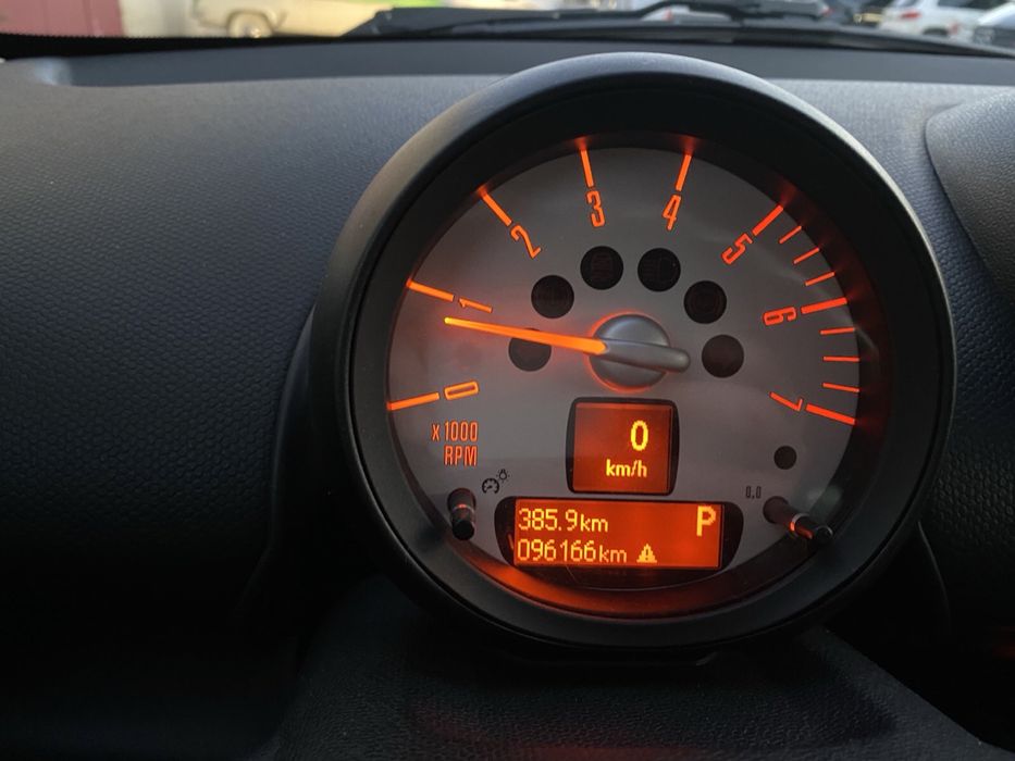 Продам міні купер кантрімен 2,0 дизель