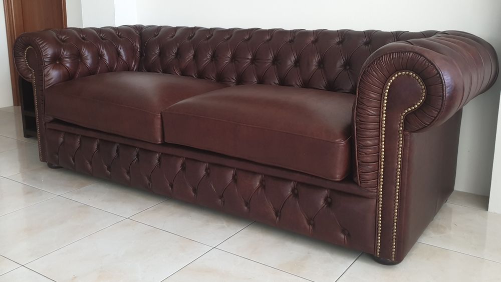 Sofa chesterfield em pele natural NOVO