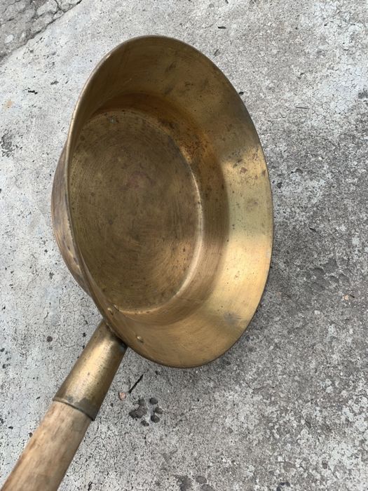 Латунная сковорода