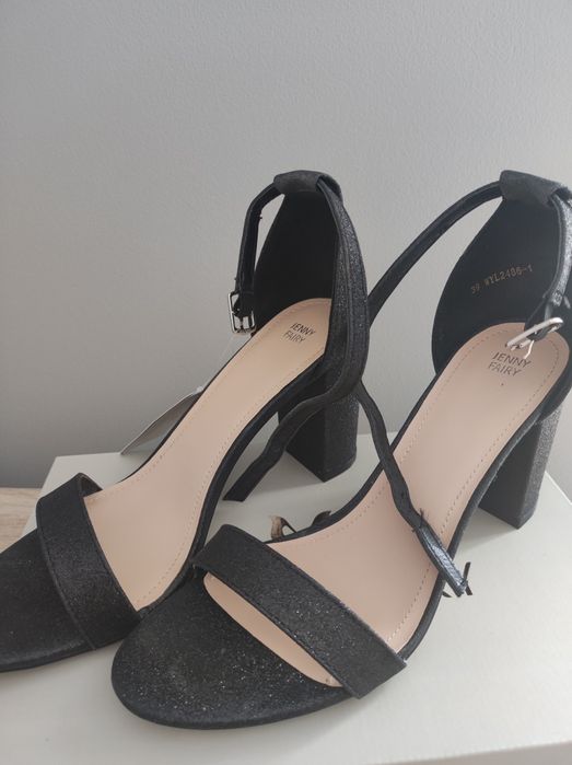 Buty na obcasie !Nowe!