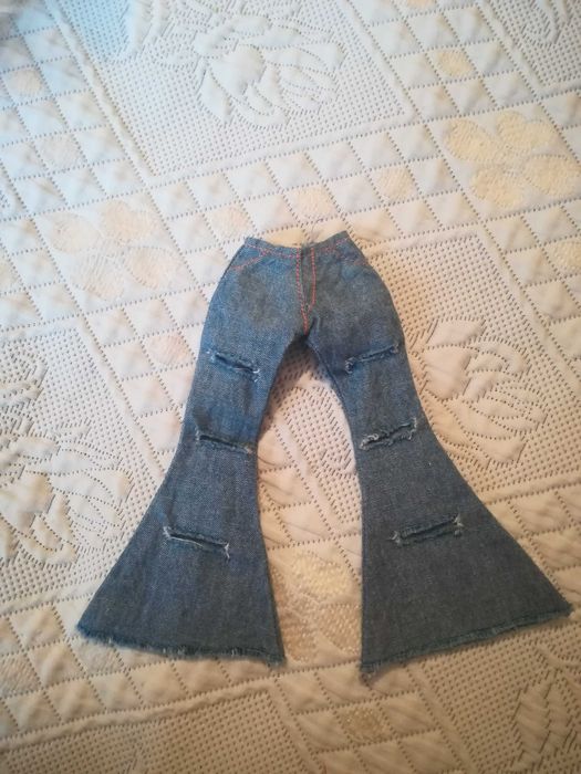 Calças Rasgadas para Boneca