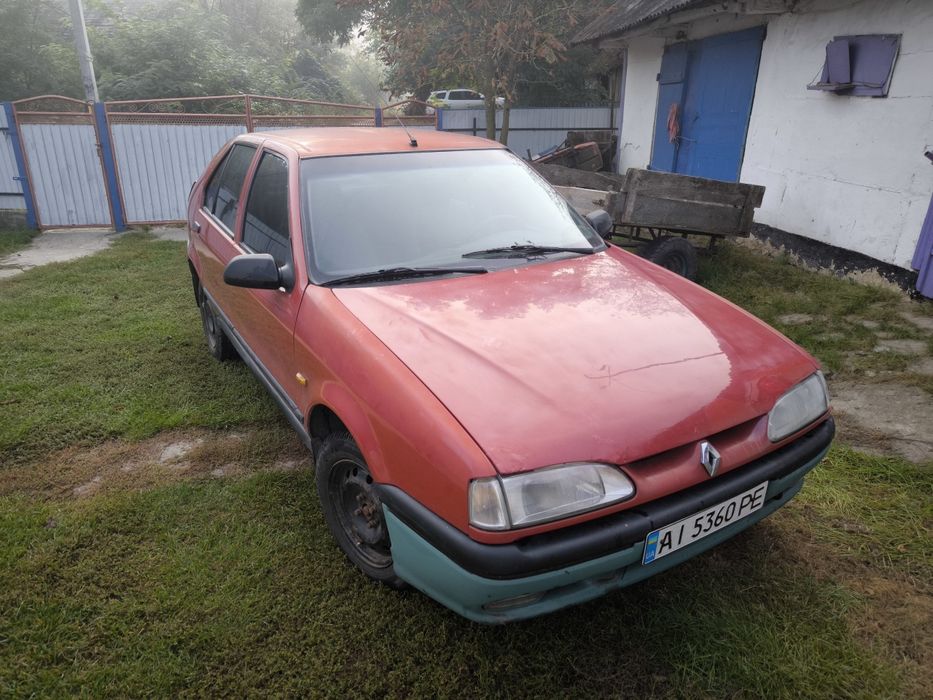 Renault 19 1993 року