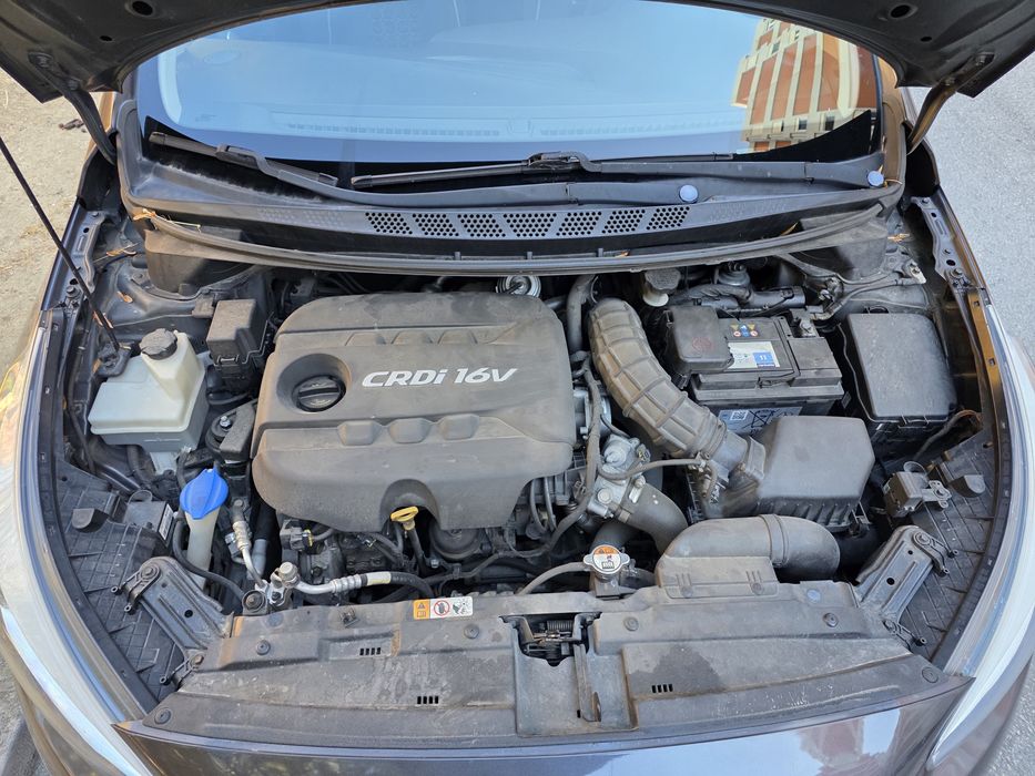 Kia Ceed, modelo 2013, diesel, em excelente estado, basta abastecer e sair dirigindo. — photo 4