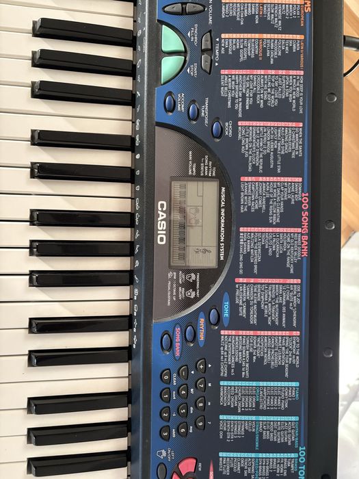 Keyboard Casio ze stojakiem