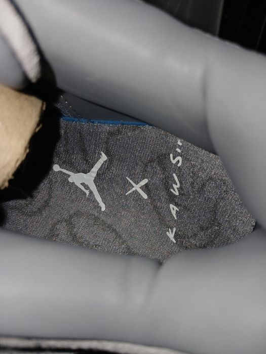 Air Jordan 4 Retro Kaws