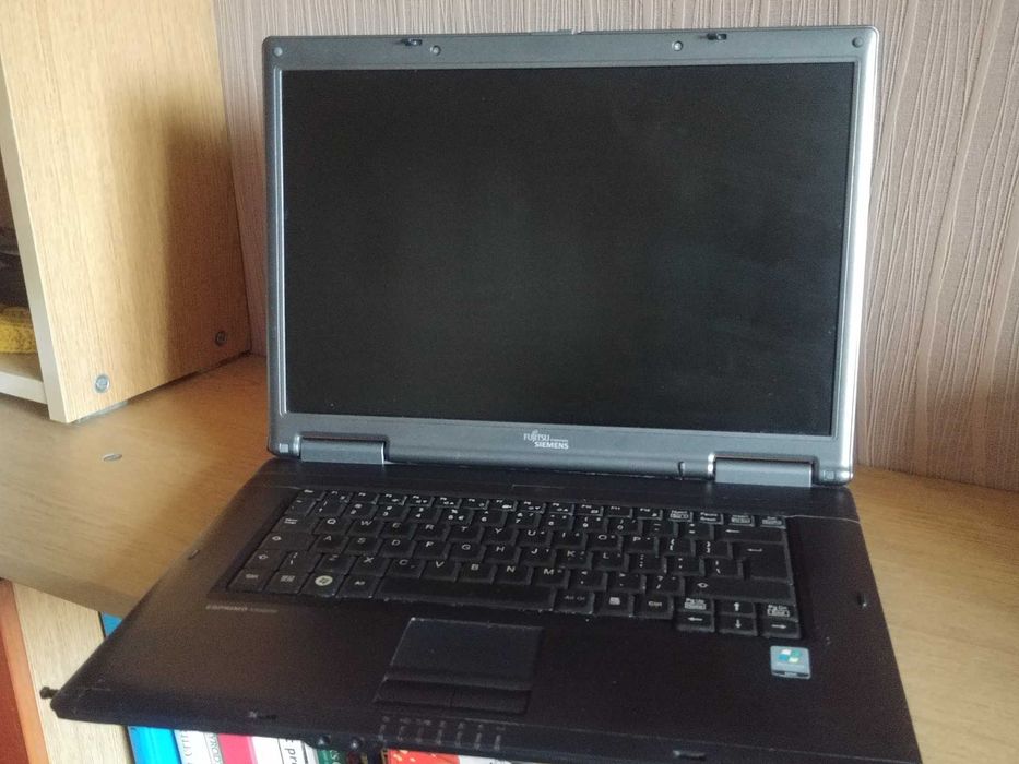 Laptop Fujitsu Siemens Esprimo Mobile