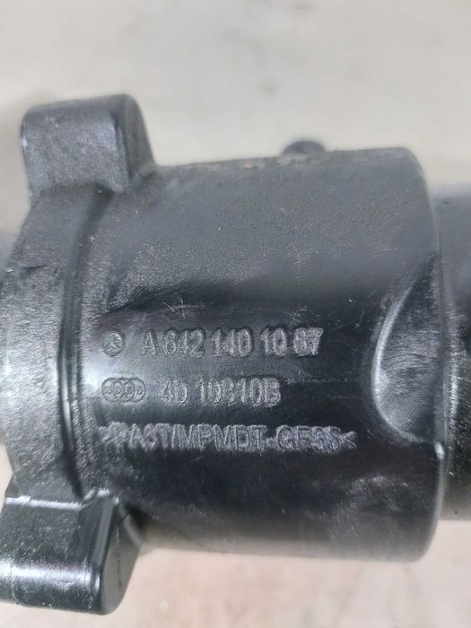 Mercedes W221 07- Патрубок интеркулера правый / левый / с резонатором