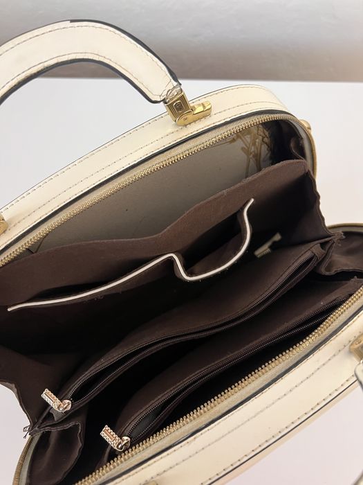 Сумка Біла бренду Furla