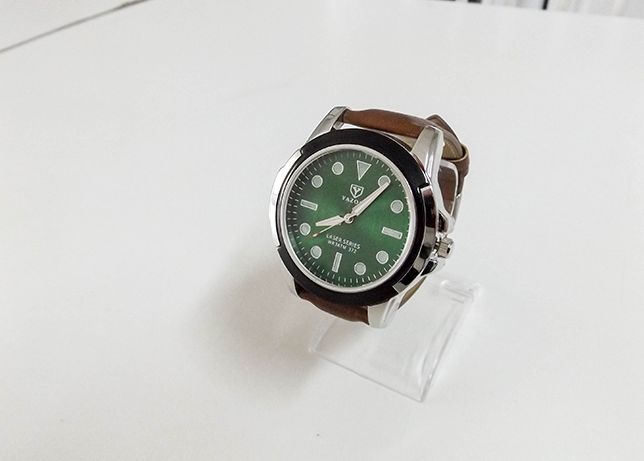 Relógio clássico masculino com bracelete de couro elegante, novo HQ