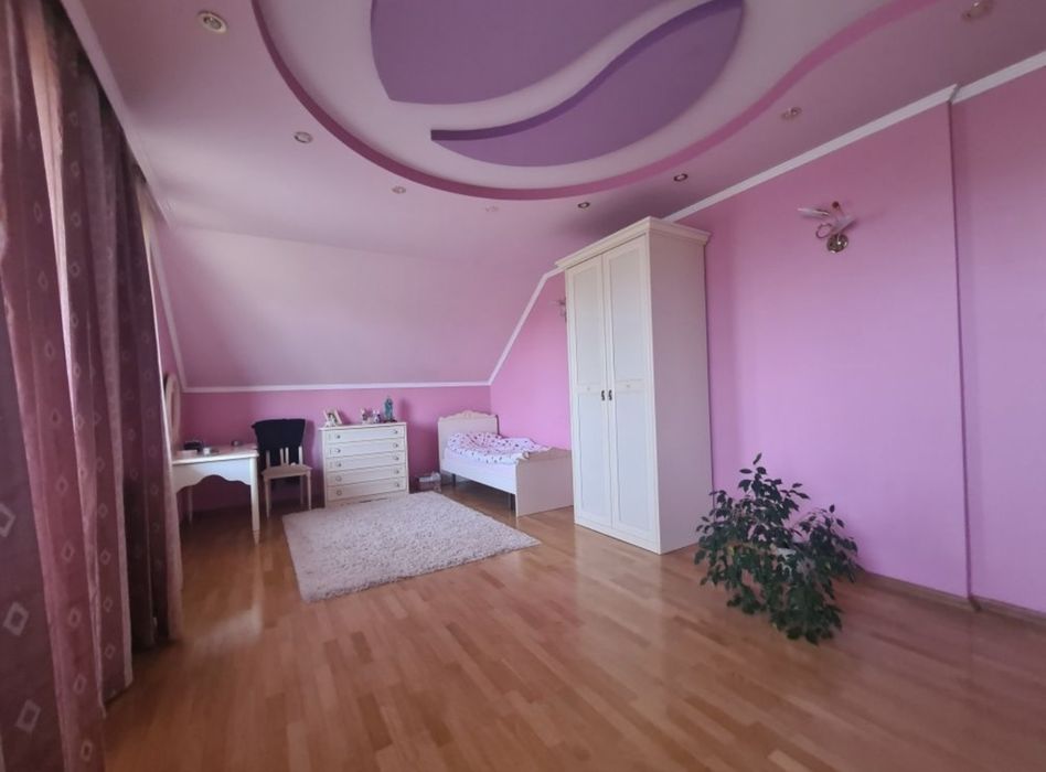 Продаж будинку в Сторожниці