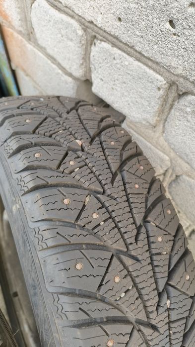 Зимова гума з дисками 175/70 13