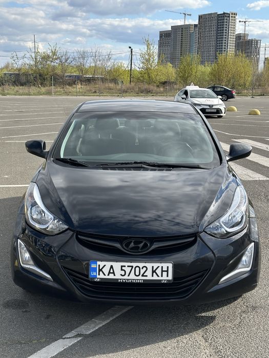 Продаю авто Hyundai Elantra