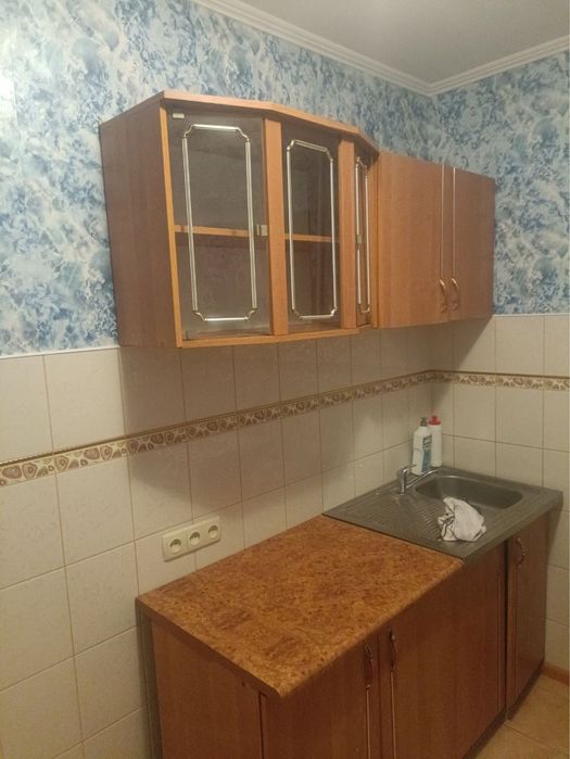 Продам 1к квартиру на Виставці