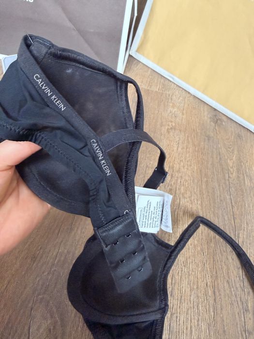 Calvin Klein biustonosz stanik lightly lined 32A 70A napis logowane C