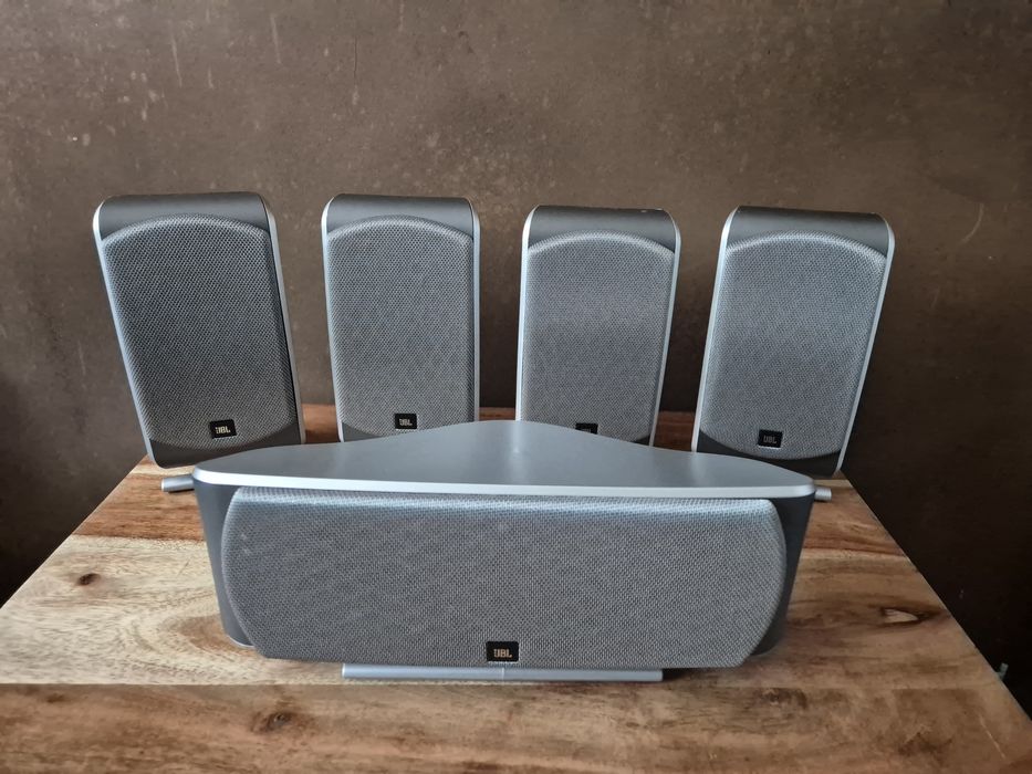 Zestaw kolumn JBL  do kina domowego