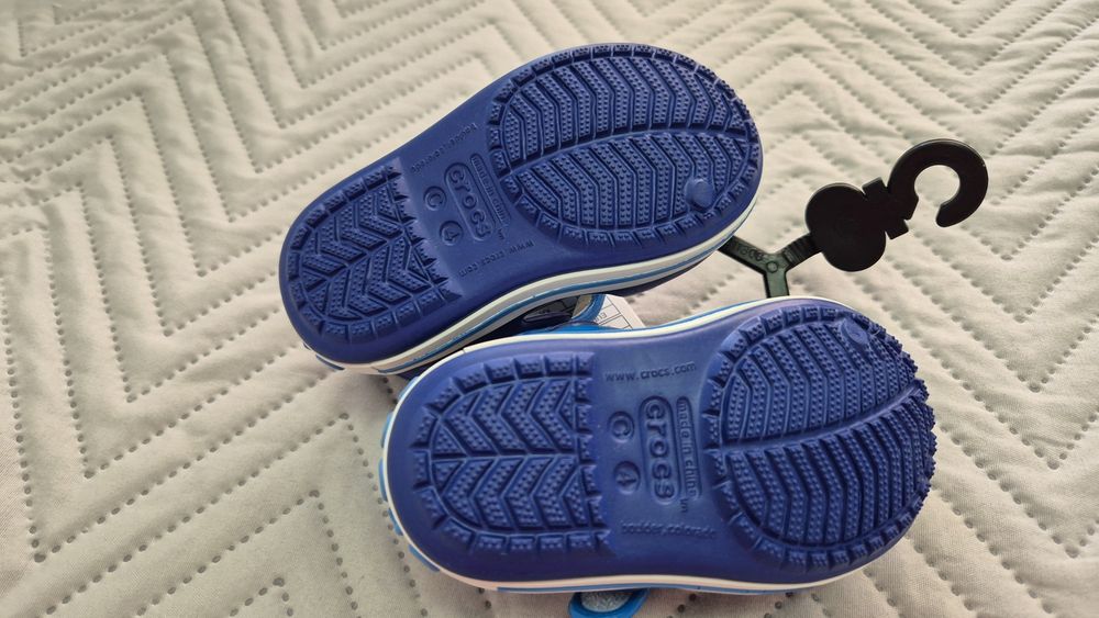 Sandałki Crocs 19/20 C4 nowe