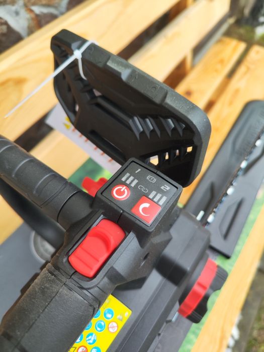 Акумуляторна ланцюгова пила Parkside Performance PPAKS 40-Li A1