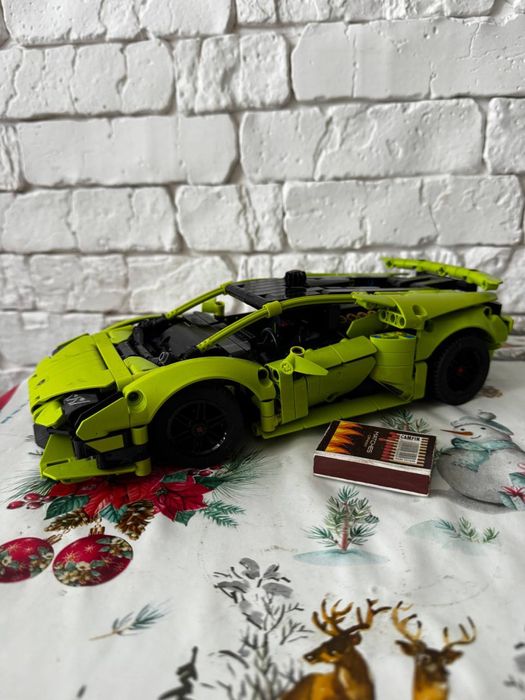Lego ламбаргіні машинка