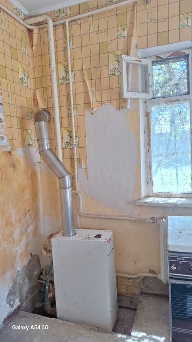 Продається будинок в центрі міста,Роздільна, Одеська обл 75км від Одеси, єлектричкі