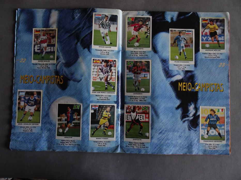 Caderneta de cromos completa de futebol - Super Futebol 99 - Panini