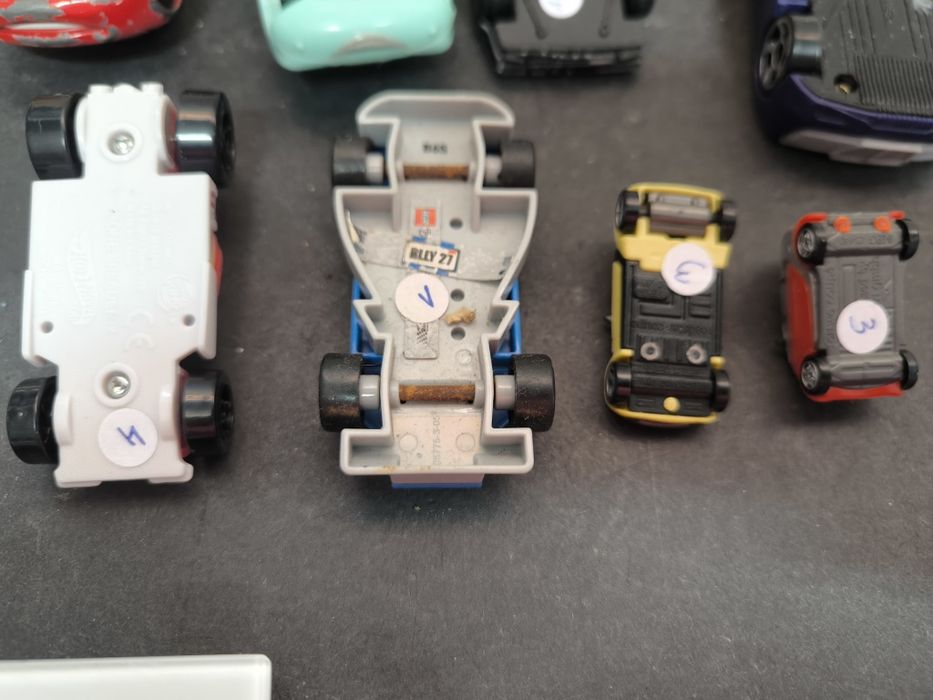 Lote / Conjunto de 8 Carros em Miniatura