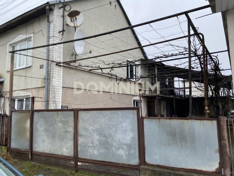 Продаж  Будиноку м.Хуст вул.Тичини