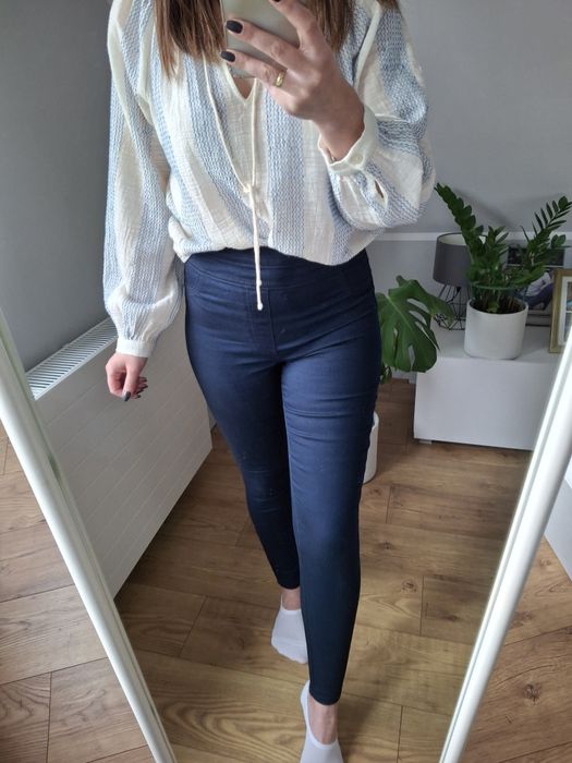 Rozmiar M, F&F spodnie jegginsy granatowe wysoki stan