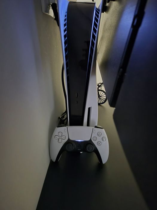 PS5 PlayStation .como nova

Com