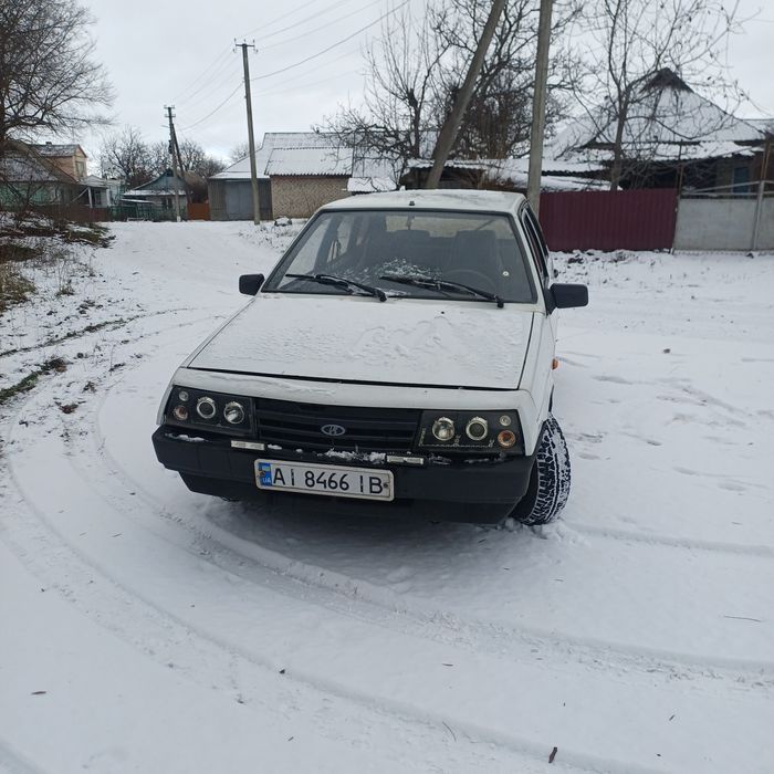 Продам ваз 2109 1.5 5 ст