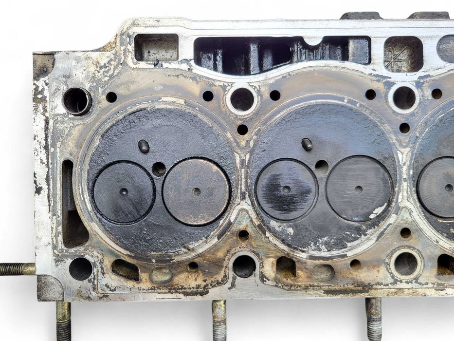 ГБЦ головка блока Renault Clio Megane Kangoo Scenic Volvo V40 1.9 dTi