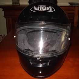 Capacete Mota SHOEI