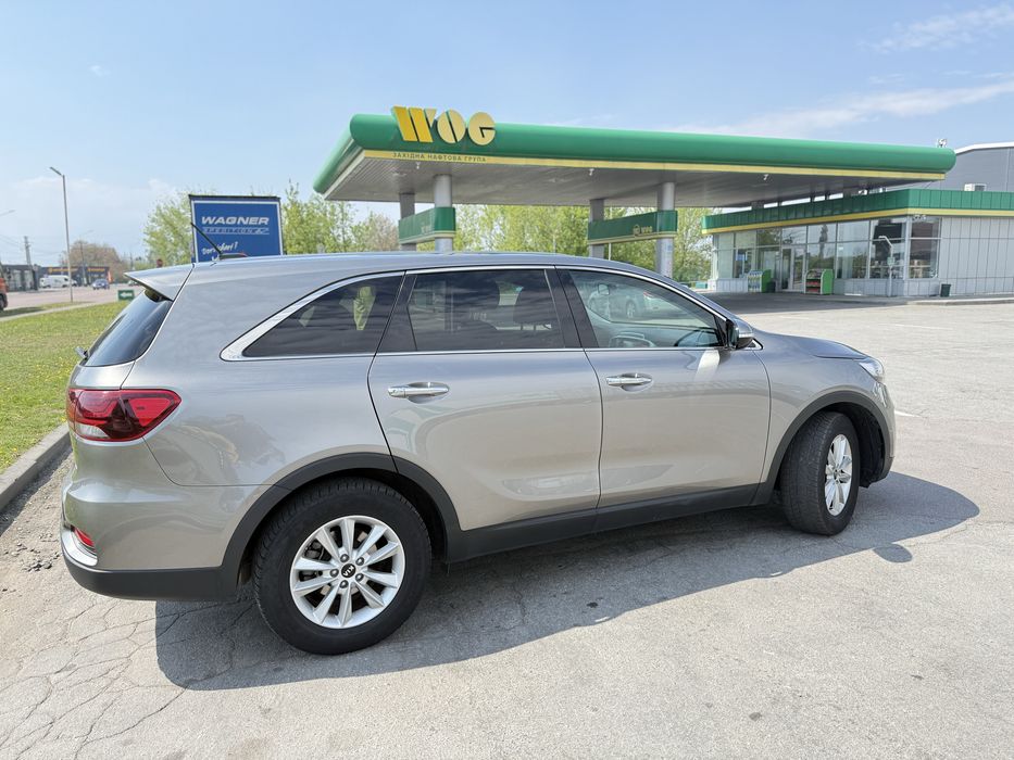 Kia sorento 2019 7 місць