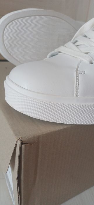 Białe sneakersy buty sportowe rozmiar 41 Yourturn Nowe