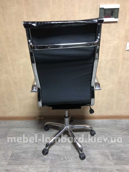 Кресло офисное RCH- Бали "Новый кожзам" "Черный" ,бу