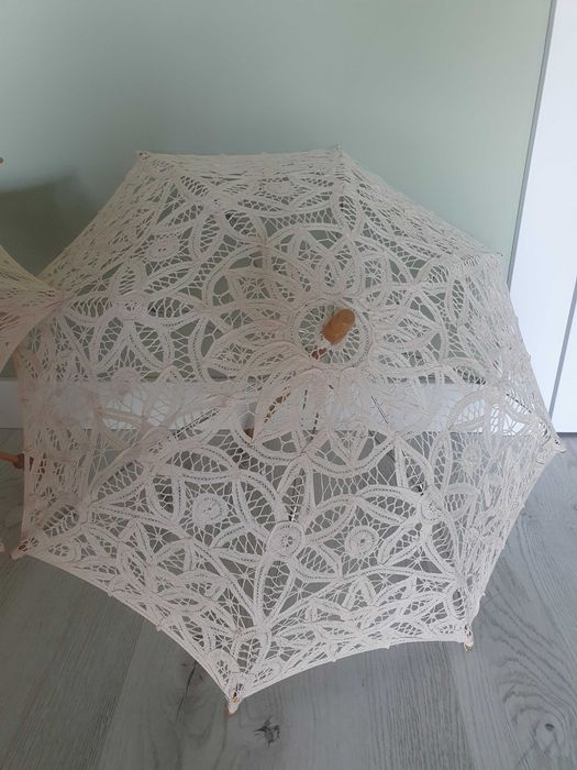 Parasolki z koronki