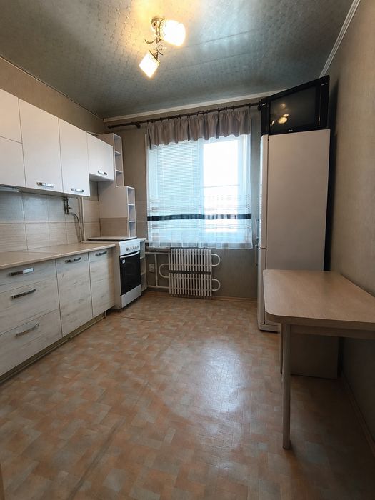 Продаж 2кім квартири лівий берег