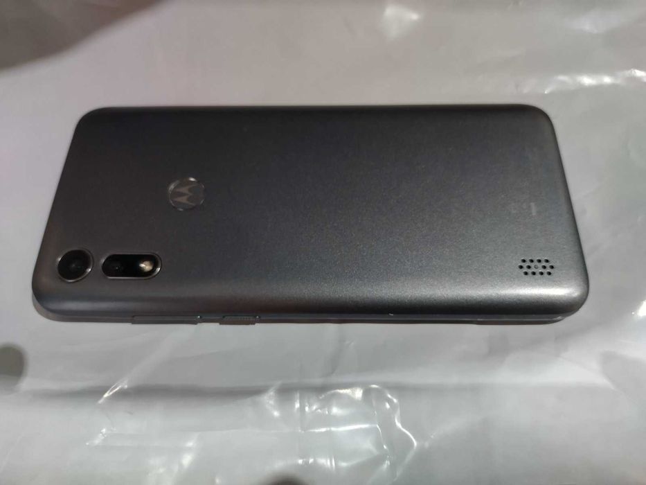 Смартфон Motorola E6s, б/у