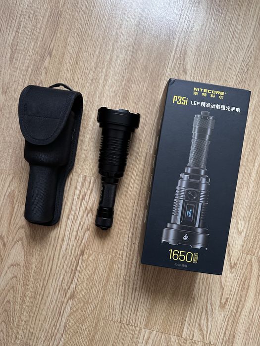 Дальнобойный лазерный ручной фонарь nitecore p35i