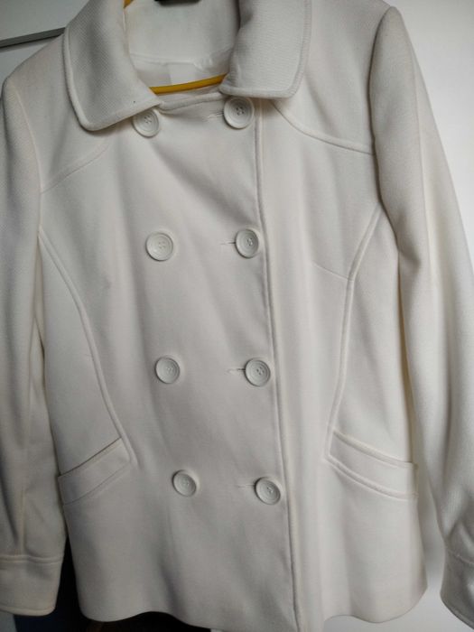 Biała kurtka damska