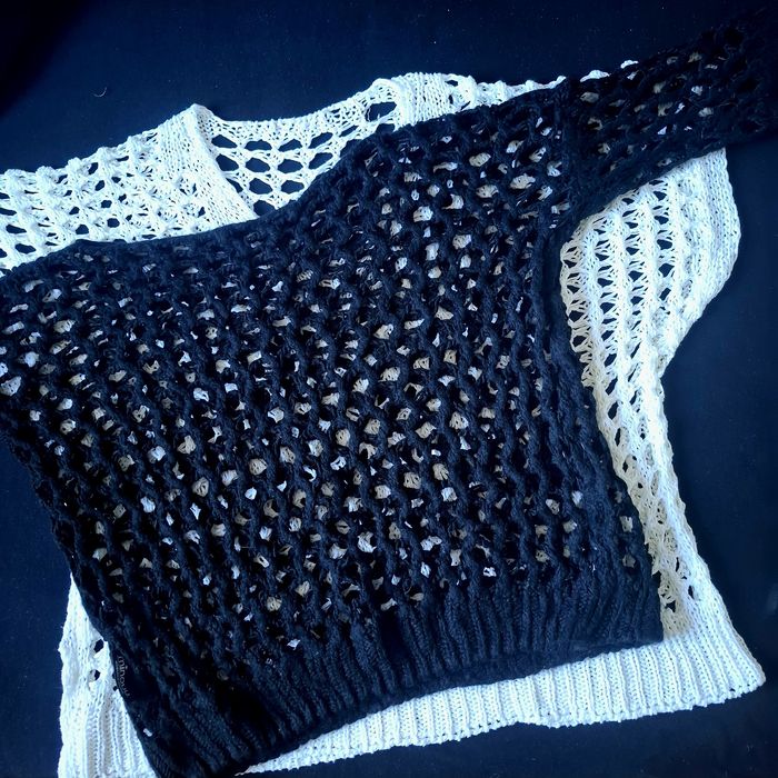 Sweterki ażurowe Minouu M L biały czarny