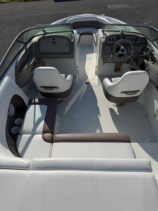 Cobalt 226 Volvo V8 Atrelado