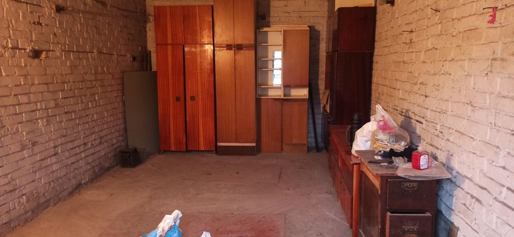 Гараж цегляний поруч з охороною Малинська Темп Новобіличі