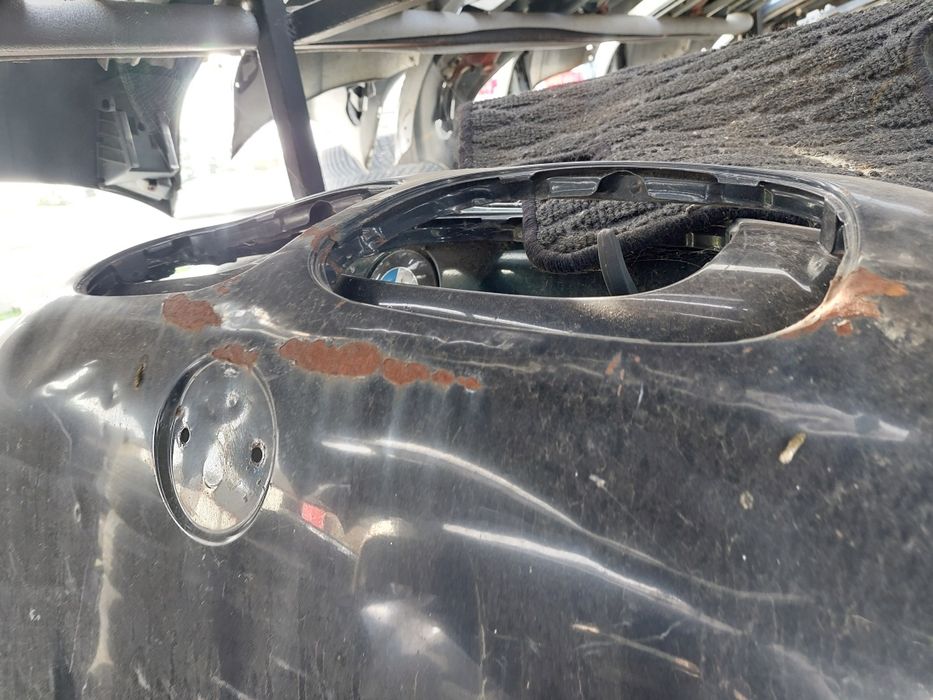 czarna maska bmw e39 przod przednia klapa
