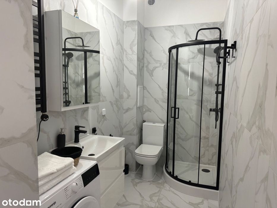 Nowy Apartament przy Deptaku | + Schowek