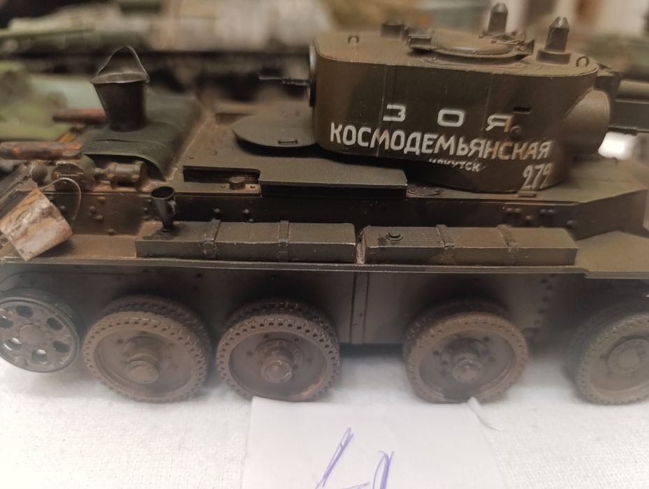 Збірні моделі. Радянські танки - різні.